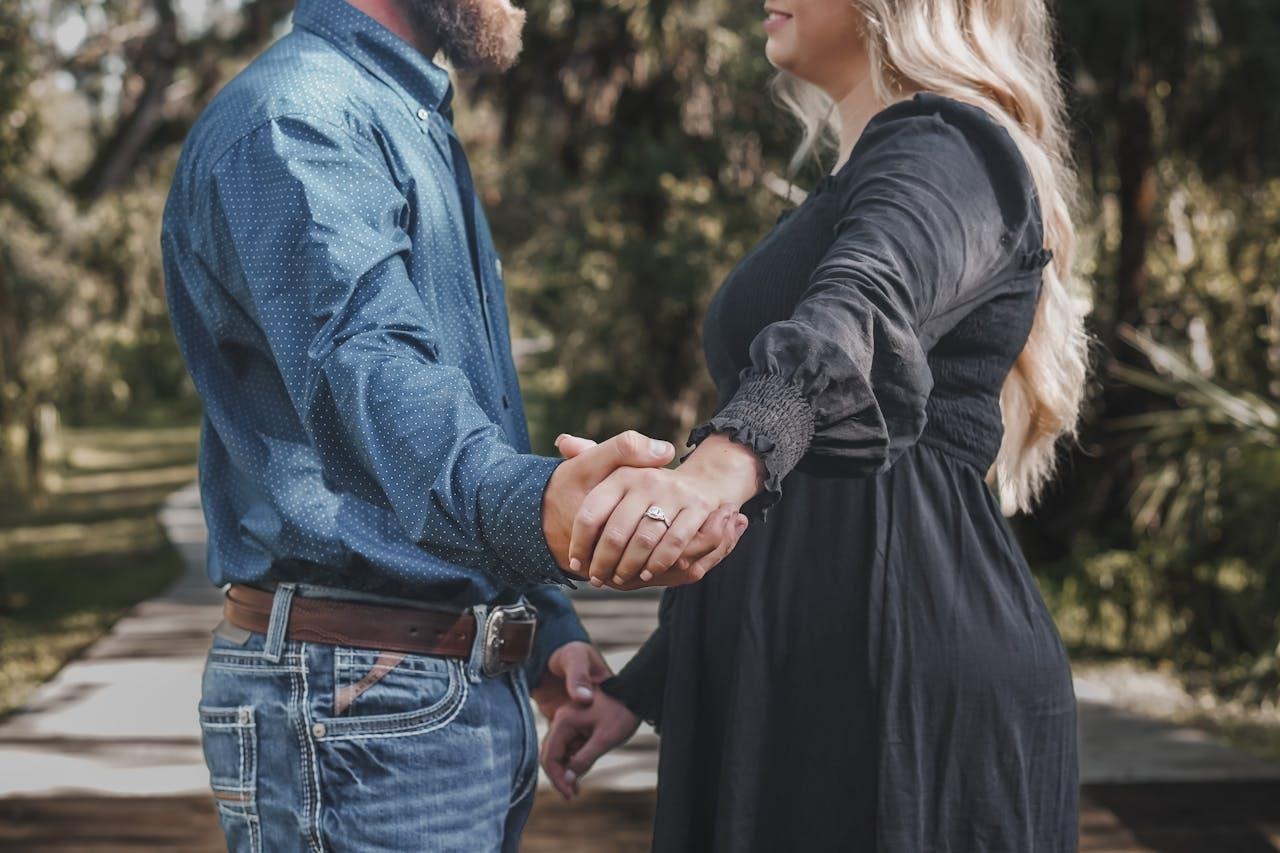 5 Expert Tips for Planning a Romantic Moment She’ll Always Remember