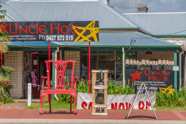 A Guide to Ordering Pink Gin Through Mandurah’s Alcohol Delivery Services