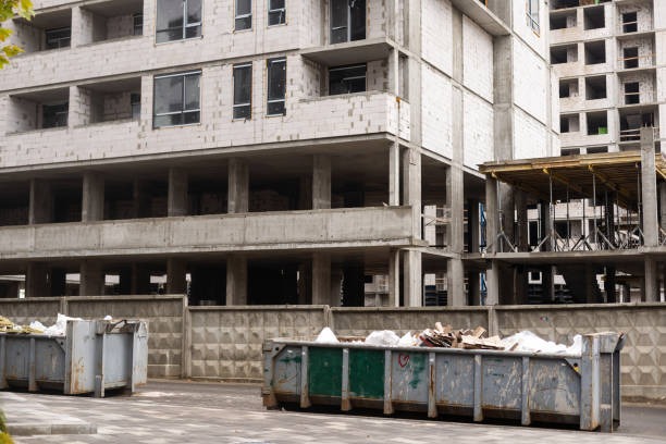 Construction Site Efficiency: Why Contractors Rely on Roll-Off Dumpsters
