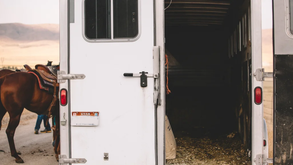 How Modern Trailers Improve Logistics for Ranch Operations