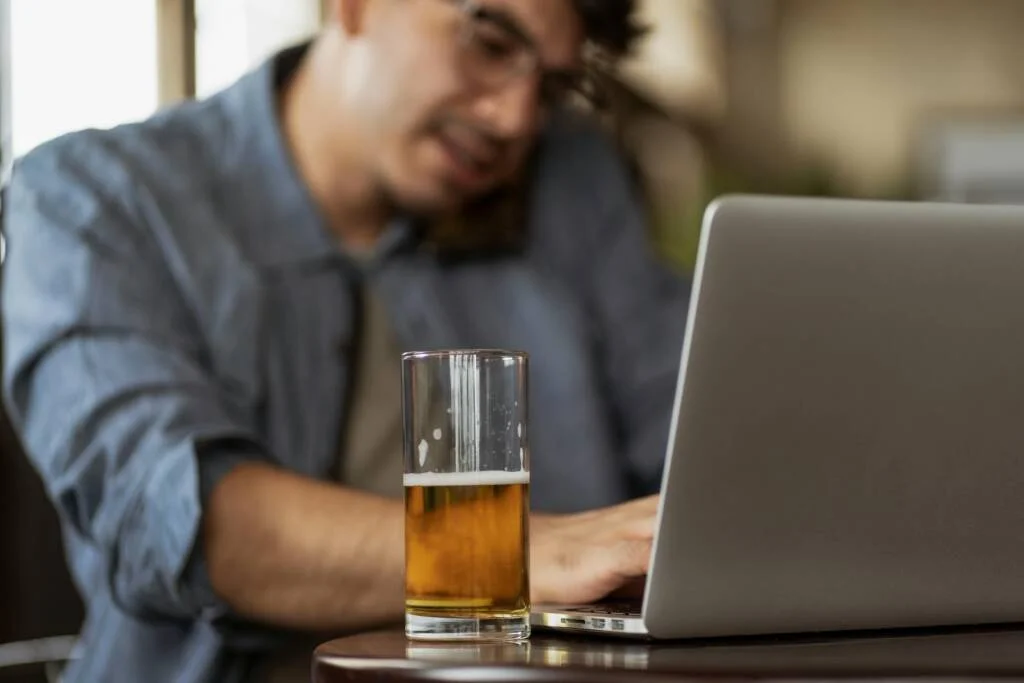Online Alcohol Detox: A Clear Path to Support in Ontario