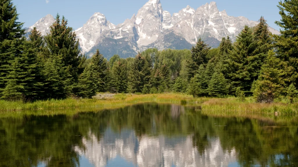 Scenic Mountain Towns That Feel Straight Out of a Postcard