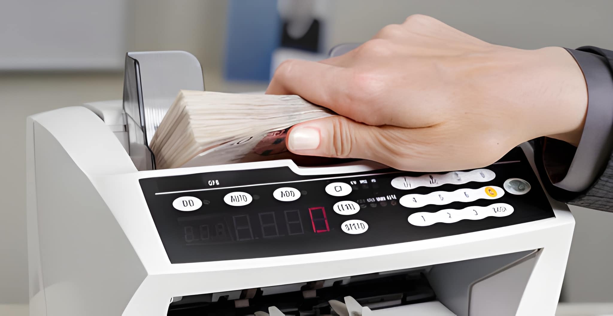 10 Ways Money Counters Reduce Errors in Cash Handling
