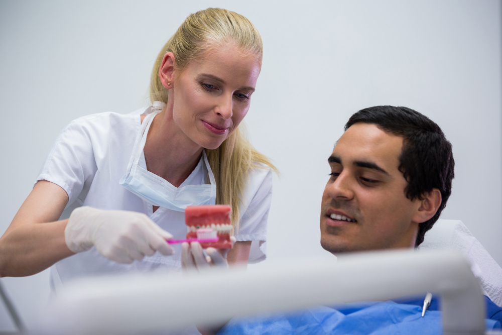 2025 Smile Trends: Why More People Choose Marietta Professional Teeth Whitening