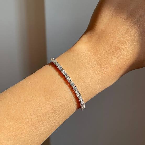 6 Carat Diamond Bracelet: Statement Luxury Redefined
