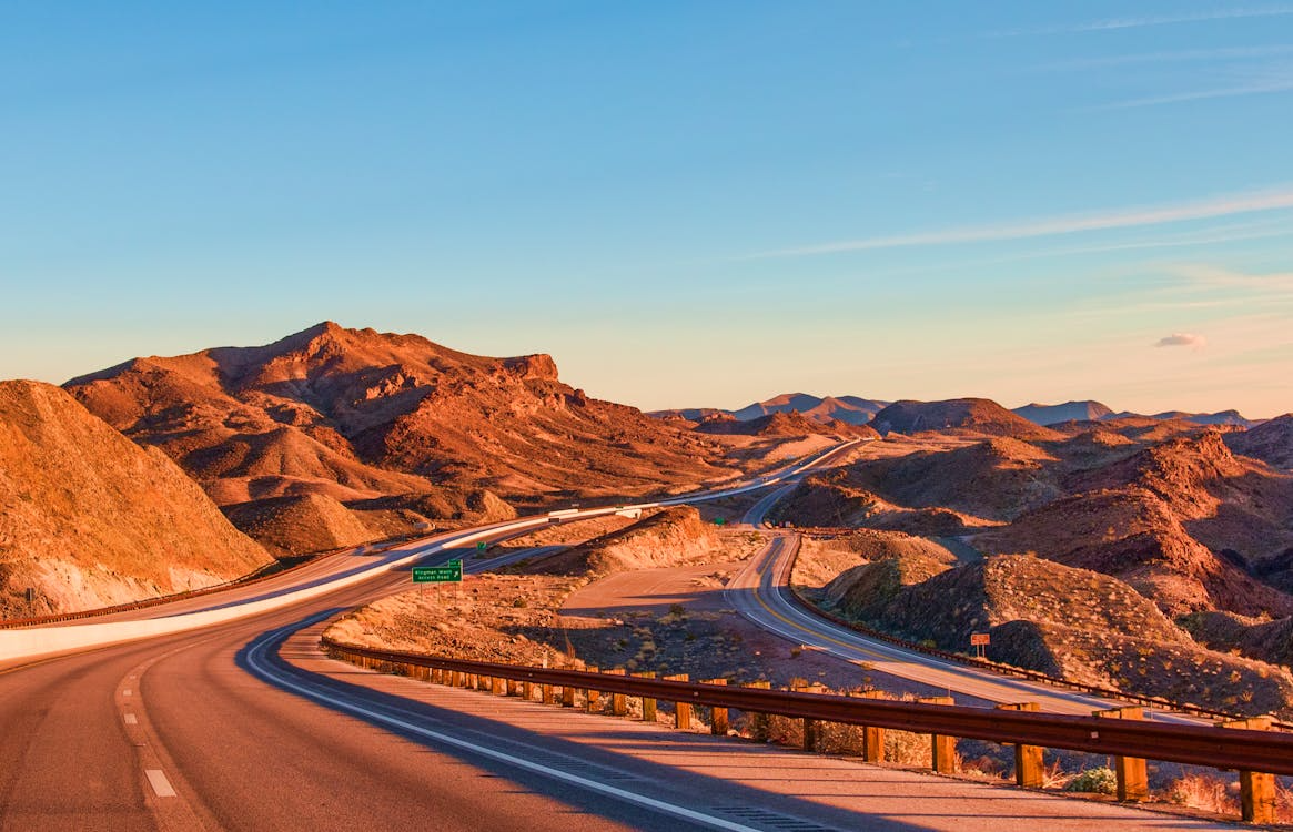 6 Road Trip Safety Habits People Forget