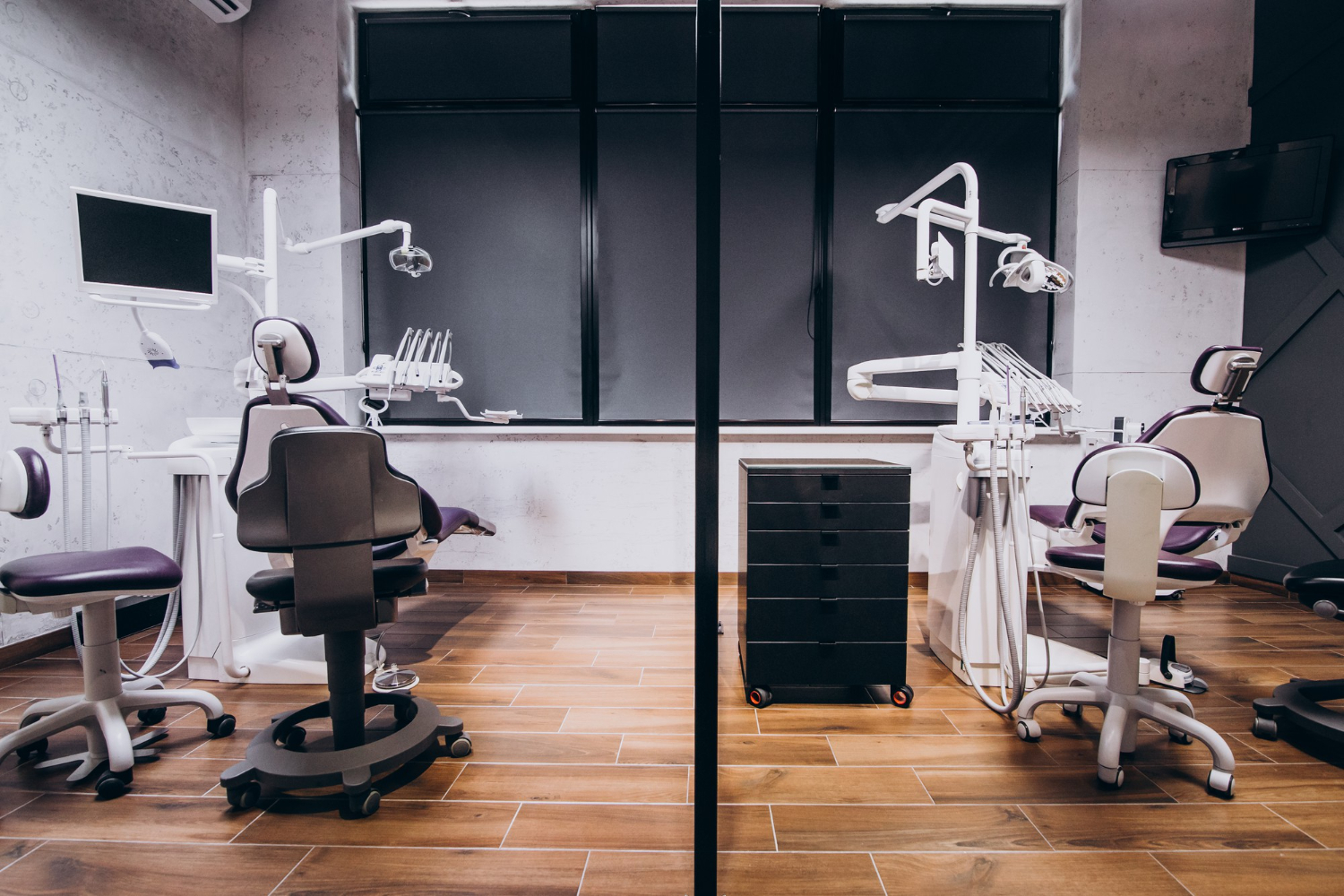 7 Ways a Modern Dental Practice Can Transform Your Smile