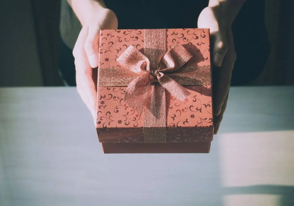 8 Thoughtful Gift Ideas That Speak Louder Than Words