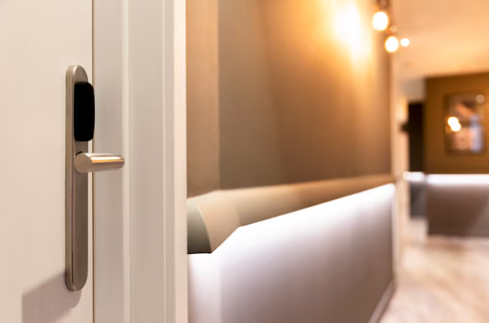Choosing the Right Door Knob Spindle for Hotels