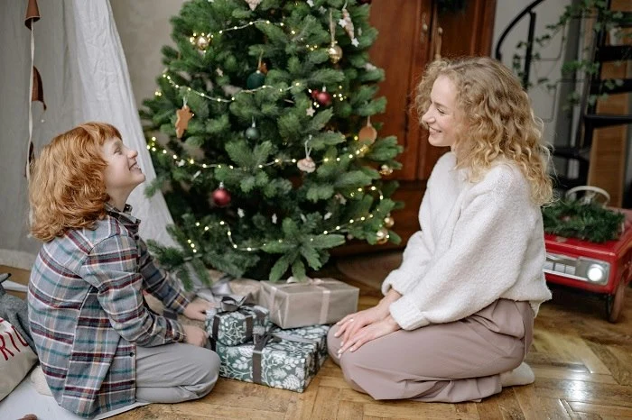 Discover 30+ Thoughtful and Creative Christmas Gifts for Mom
