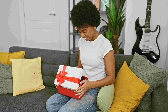 Gift Ideas for Guitar Players – 60+ Ideas That Rock