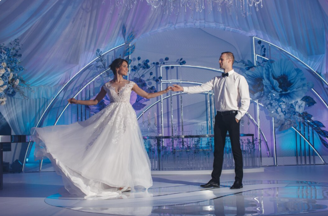 How Professional Stage Lighting Transforms Parties, Weddings, and Live Entertainment