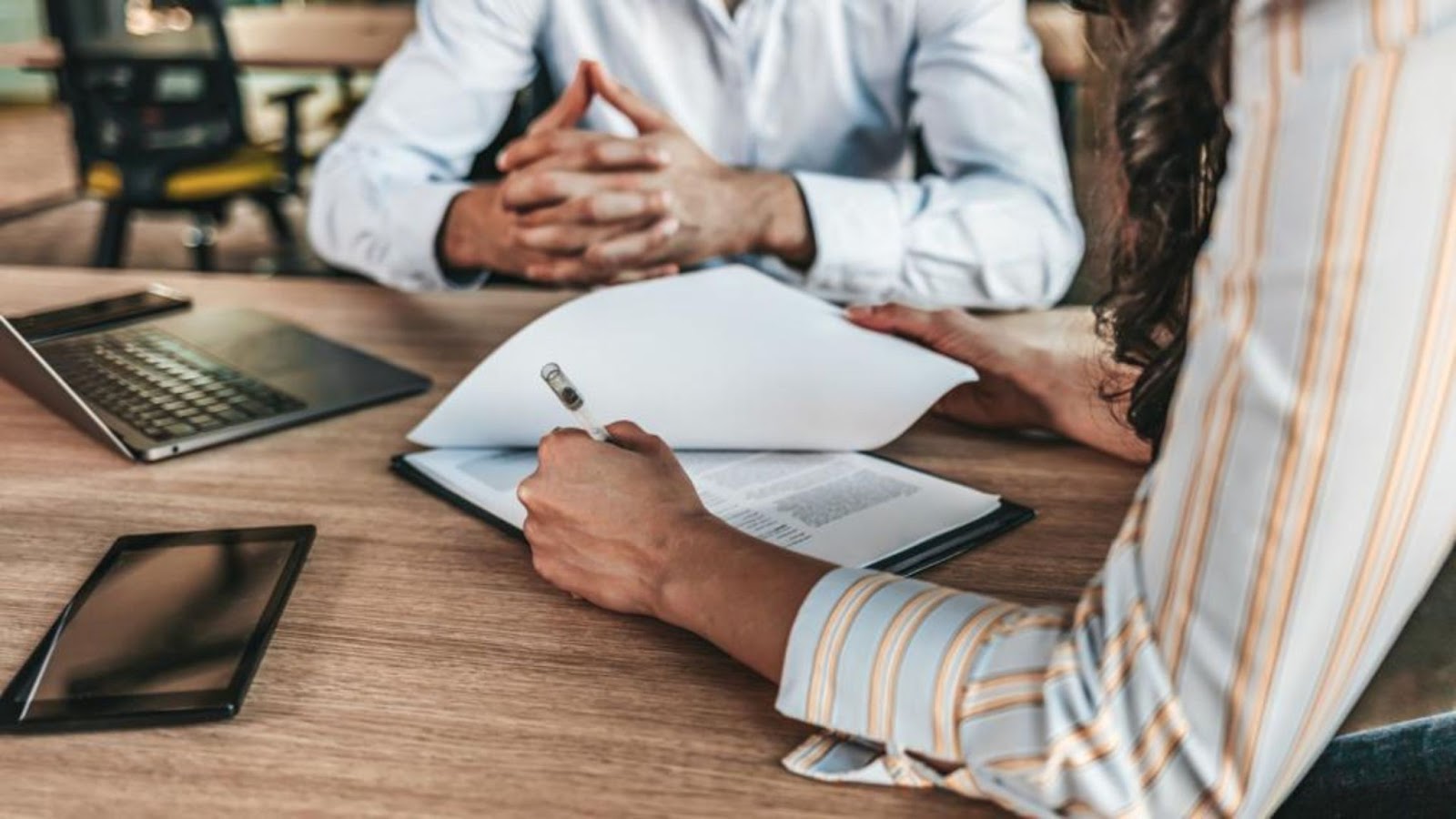 How to Ensure Your Insurance Broker Provides Ongoing Support and Service