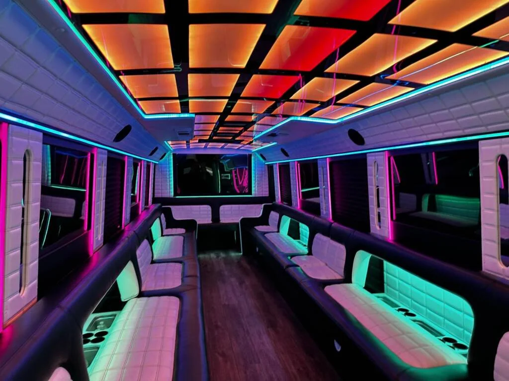 Prom Night Done Right: Arrive in Luxury with Chicago Party Bus