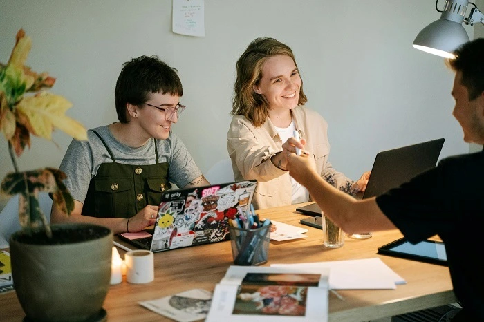 35+ Heartfelt Thank You Messages for Coworkers at the Office