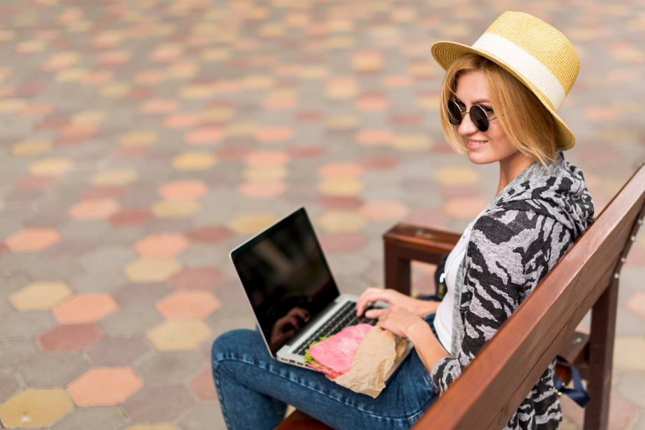 The Small Digital Travel Habits That Make a Trip to Turkey Much Easier