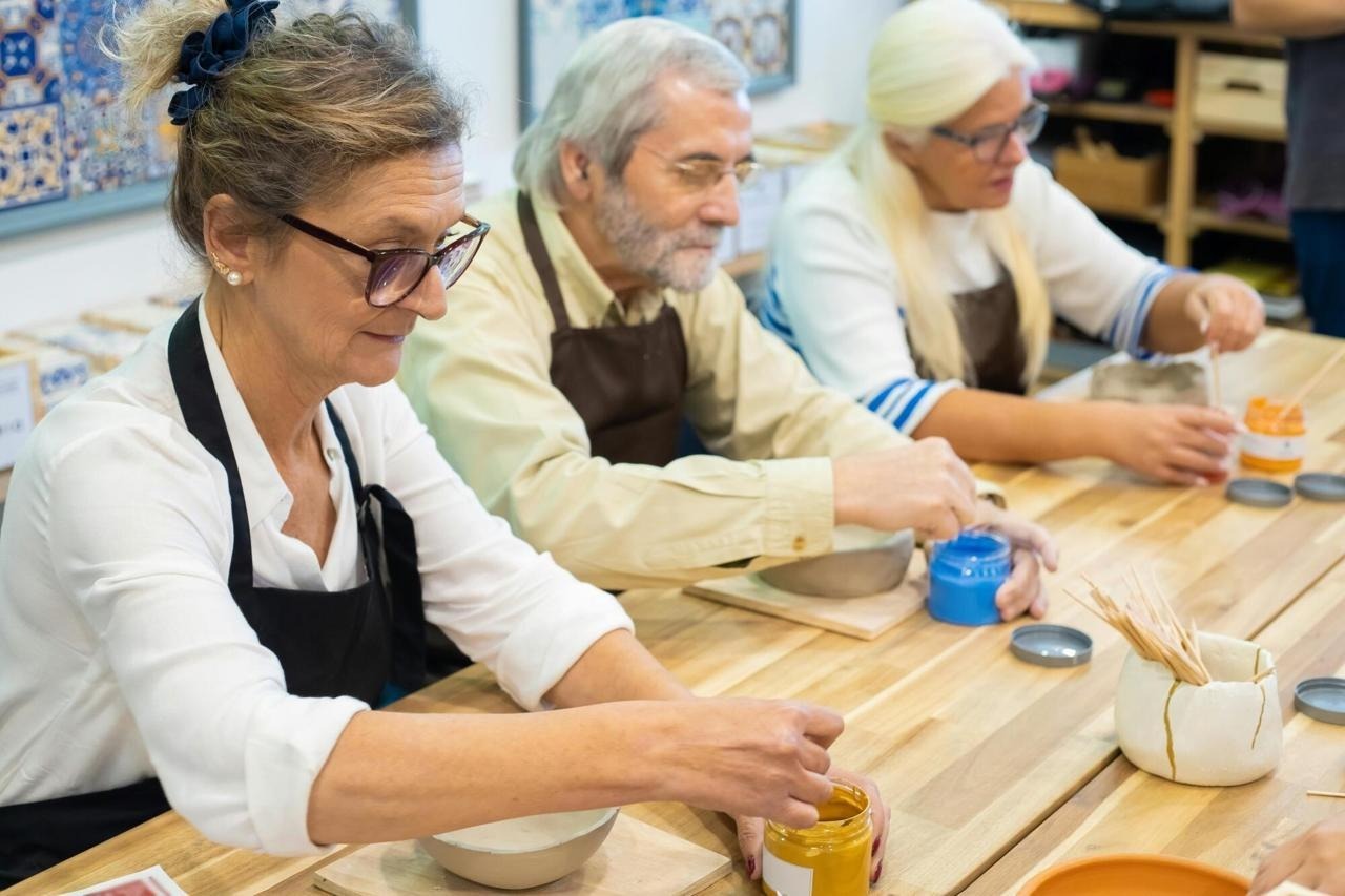 Top Types of Hobbies for Seniors to Stay Active and Engaged
