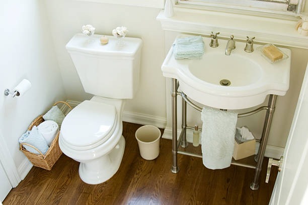 Ways To Update a Small Bathroom