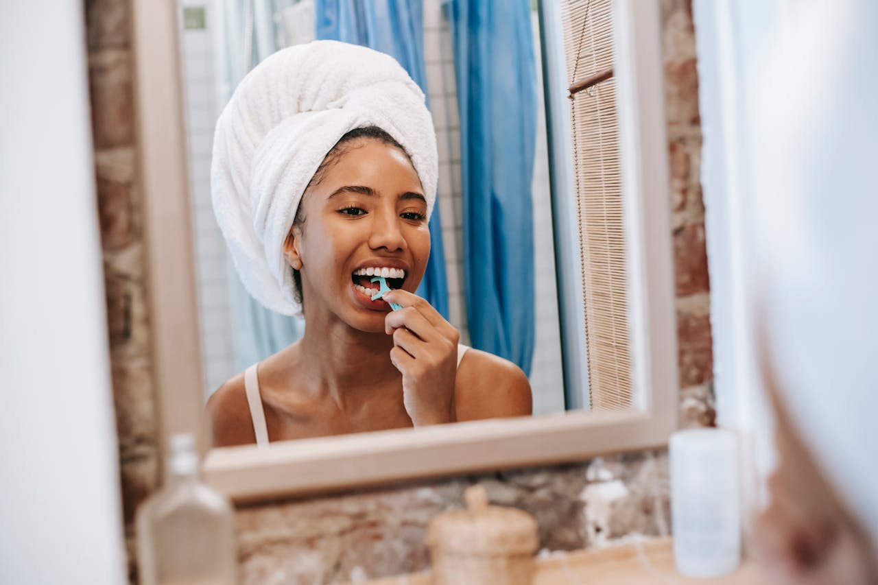 Ways You Can Protect Your Gums By Flossing