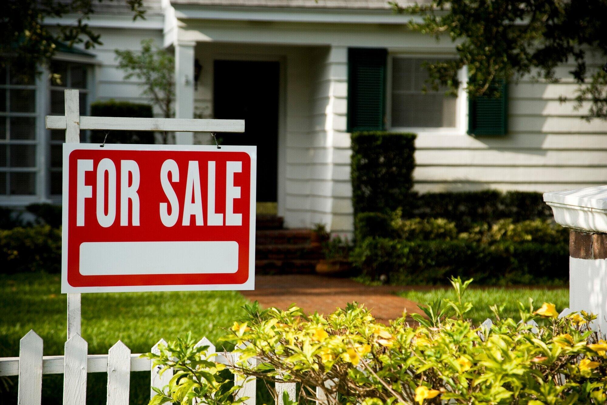 We Buy Houses for Cash - Get an Offer Today
