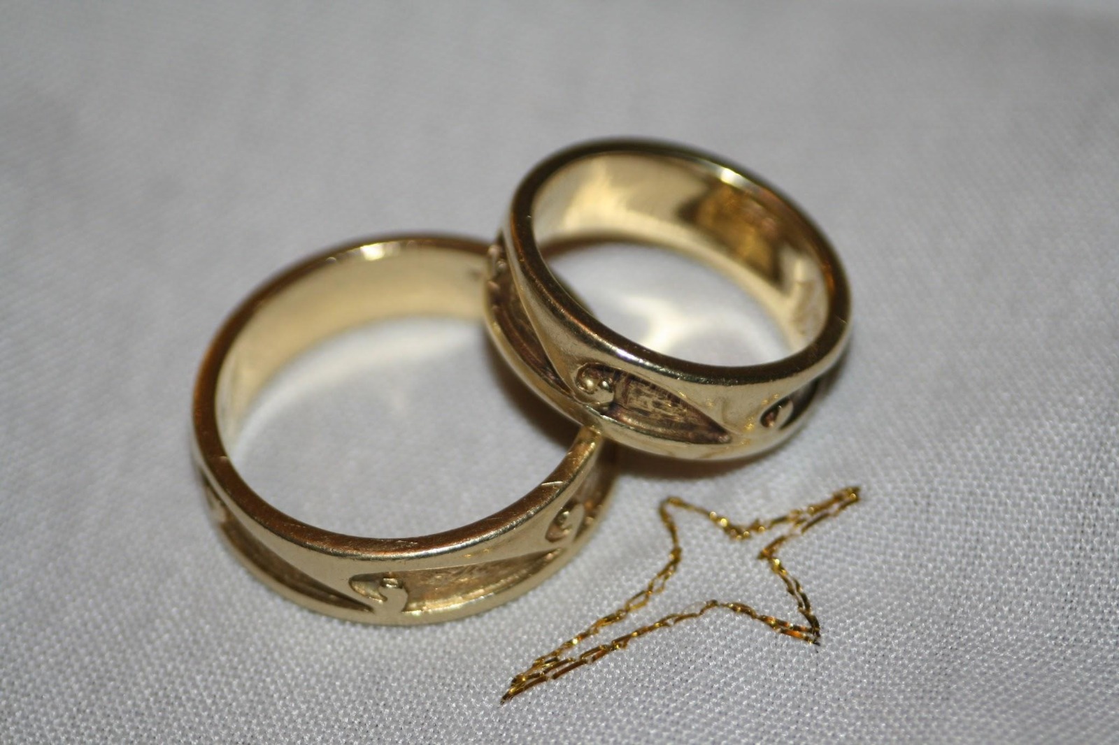 Which Ring Metals Are Best for Warm or Humid Climates?