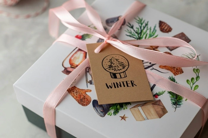 60+ Thoughtful Winter Gift Basket Ideas to Spread Cosy Vibes